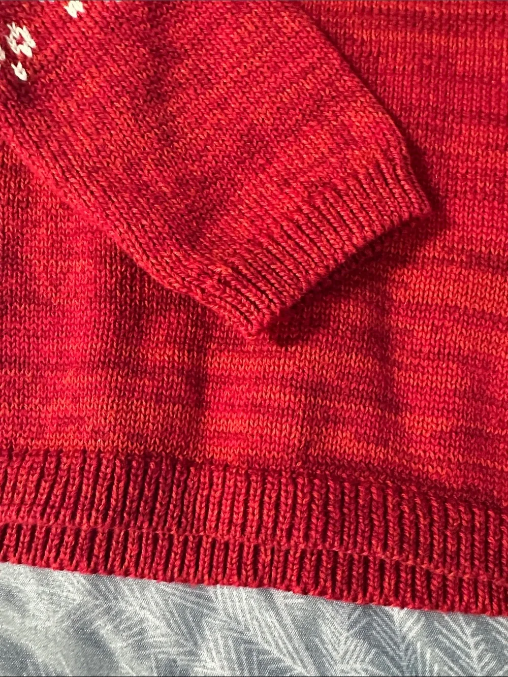 EUC Boys Carter's Red Knit Crew Sweater Sz 18 M Reindeer 🎄 🦌